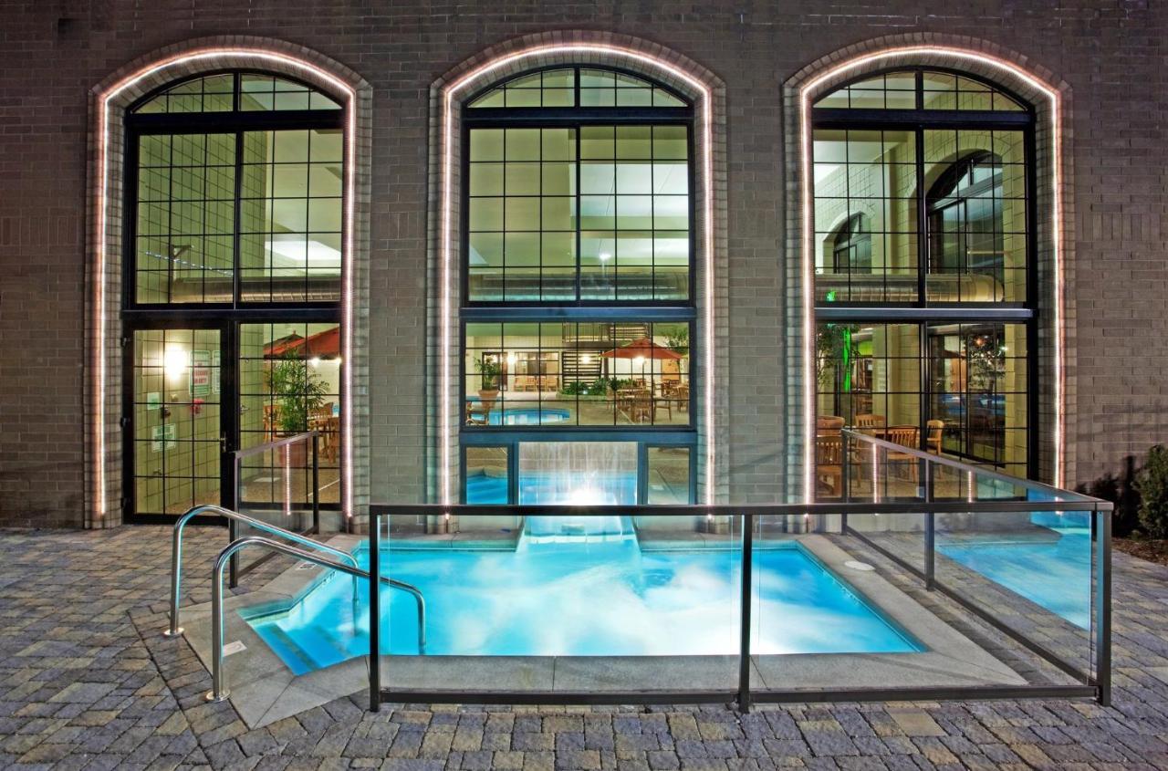 Holiday Inn Midland By Ihg Exteriör bild